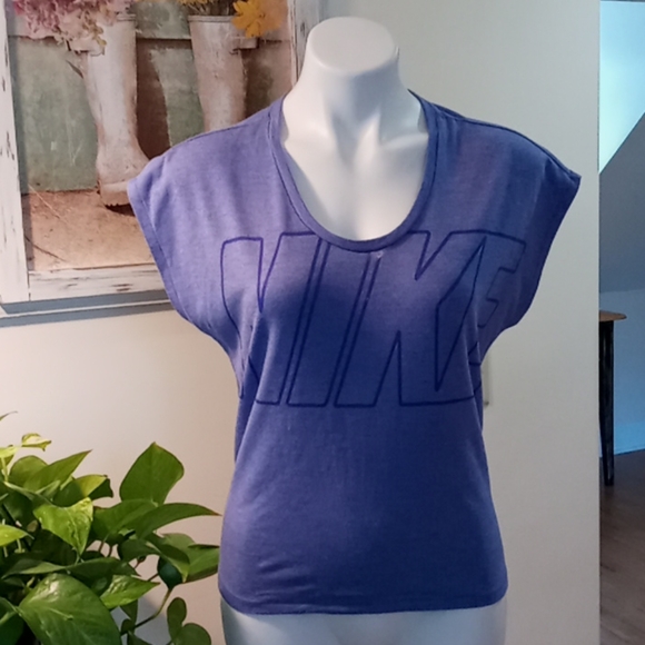 Nike Tops - Nike Dri-Fit Tee